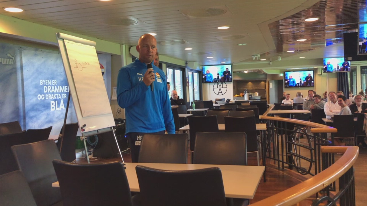 Henrik på sponsorlunch